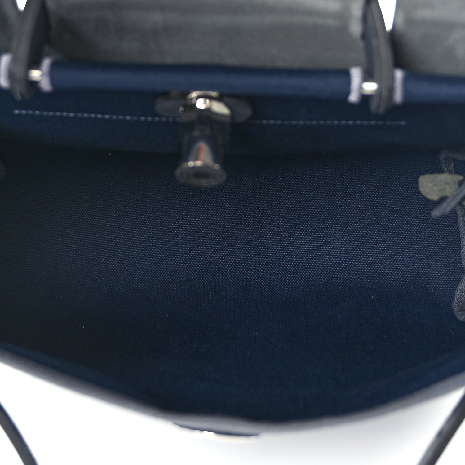 Hermes Military Toile Vache Hunter Herbag Zip Retourne 31 PM Bleu Marine Black