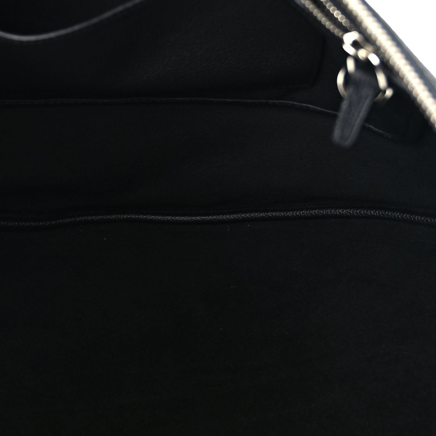 Gucci Grained Calfskin Large B Shoulder Bag Black