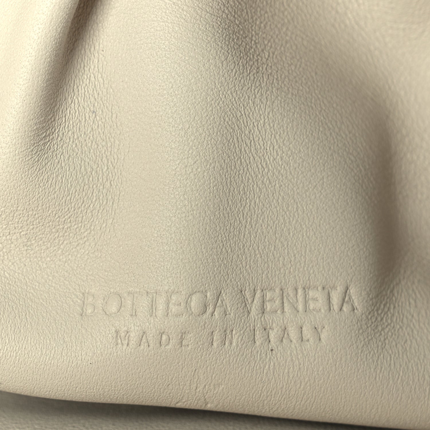 Bottega Veneta Metallic Crinkled Lambskin The Pouch Oversized Clutch Oro