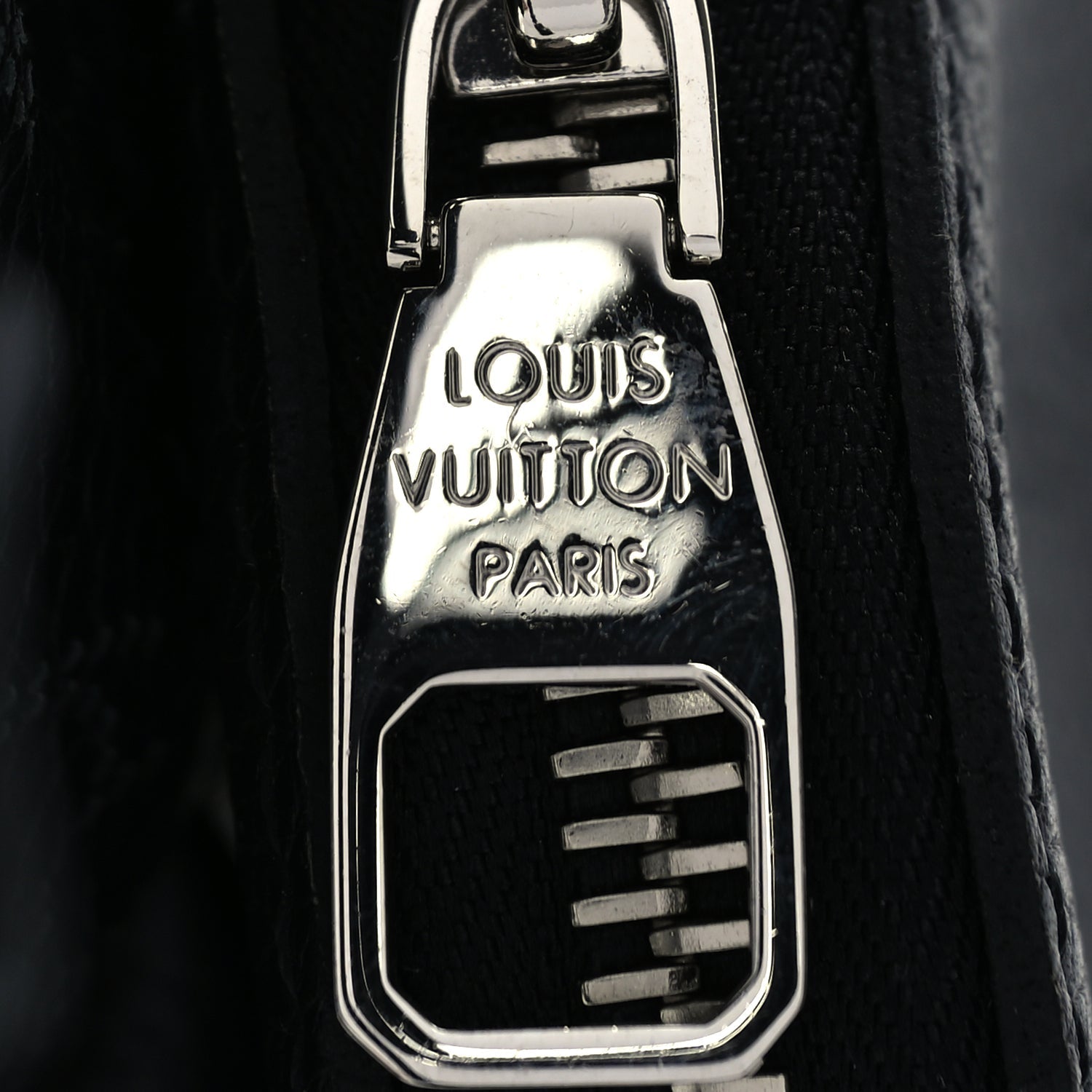 Louis Vuitton Mahina Bella Tote Black