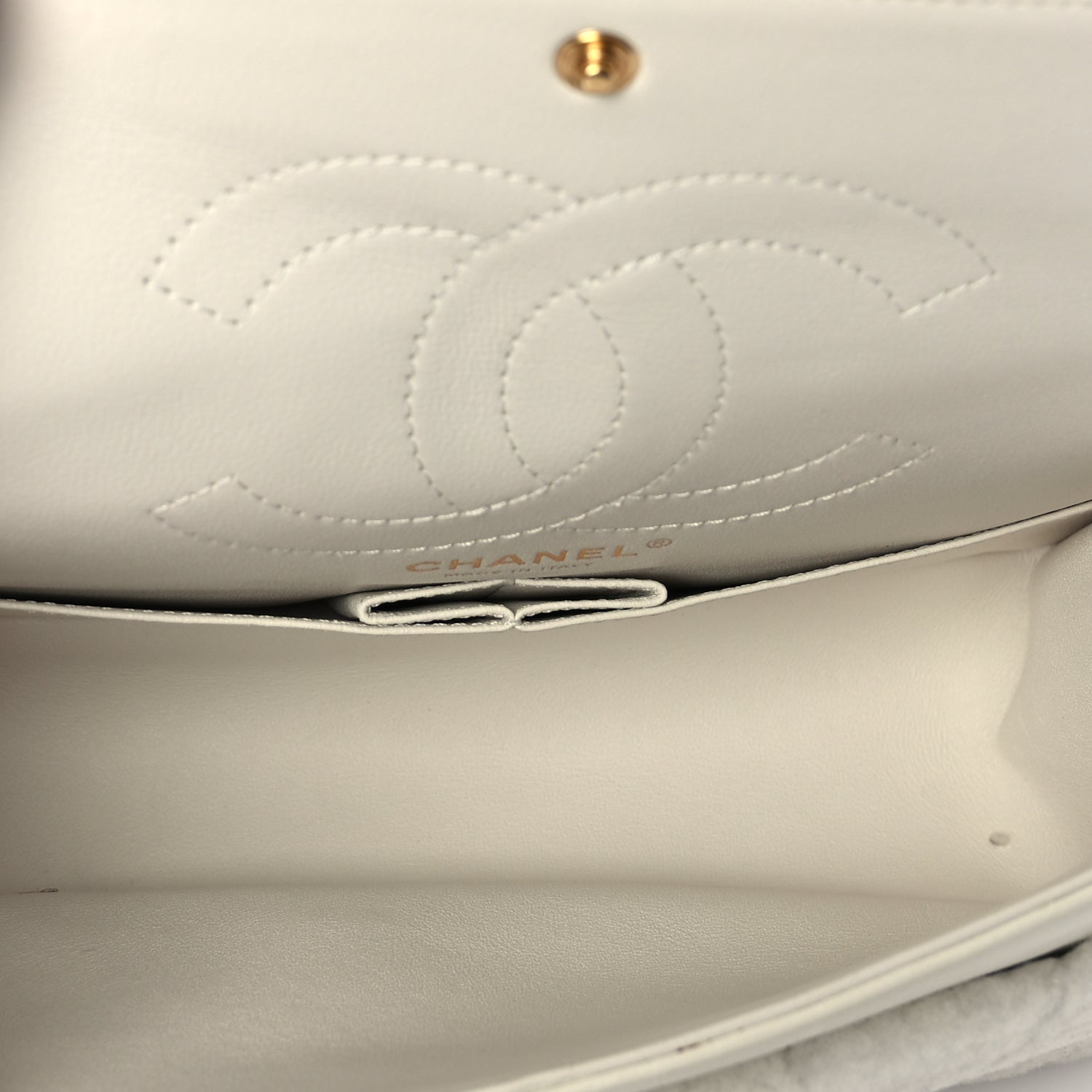 Chanel Shearling Lambskin Aged Calfskin Quilted 2.55 Reissue 225 Flap White